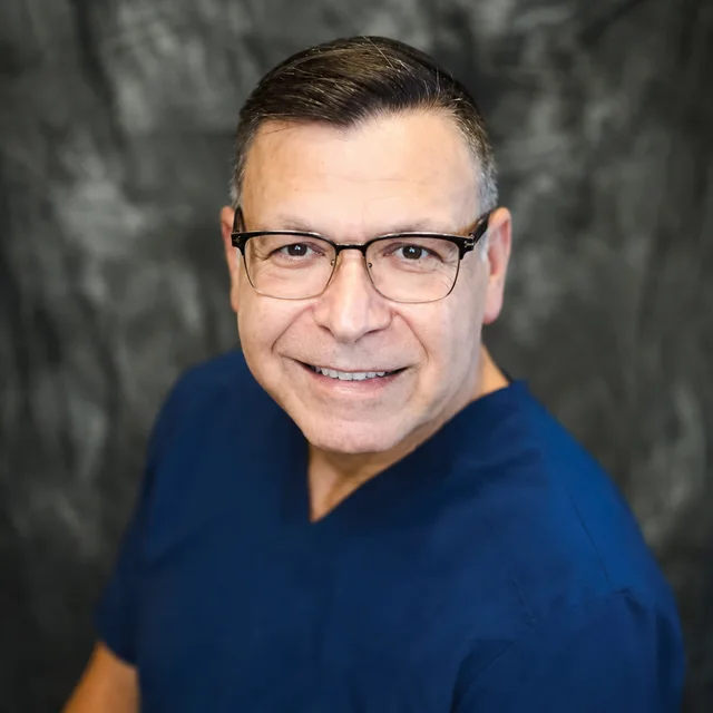 Dr Joshua Haimovici